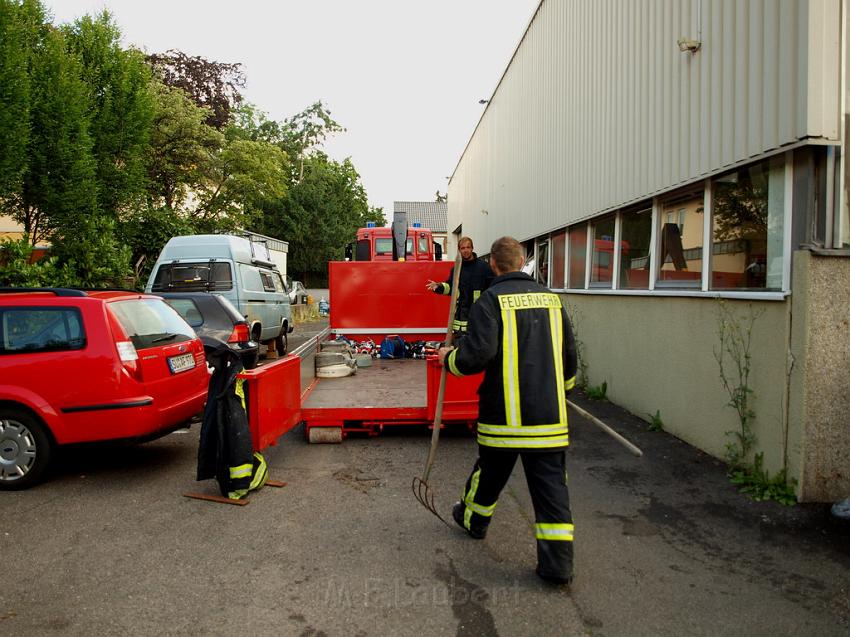 Feuer Halle Siegburg Gewerbegebiet Zange P007.JPG